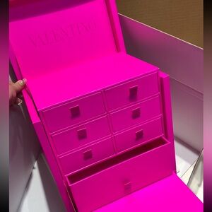 Valentino beauty limited gift box 2024 Christmas